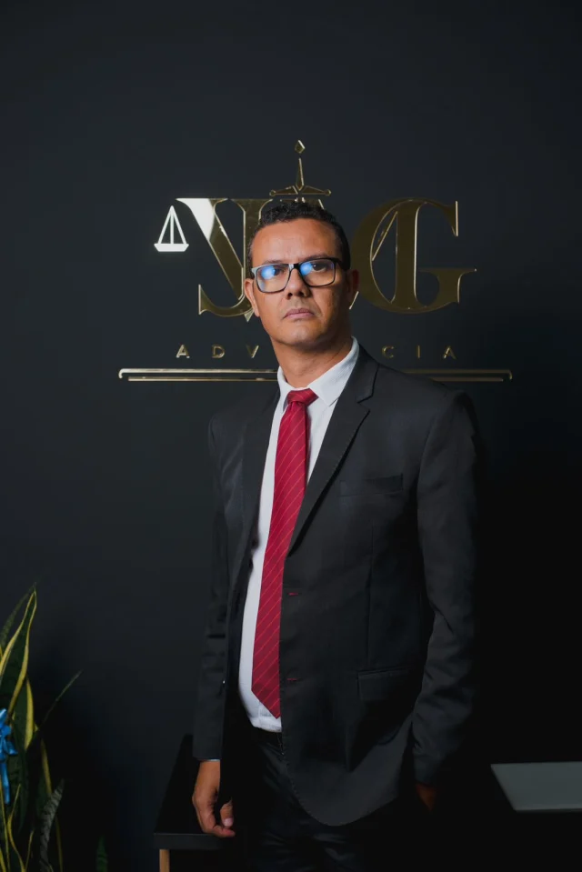 Antônio Venancio, advogado especialista em Direito Imobiliário da JVMG Advocacia